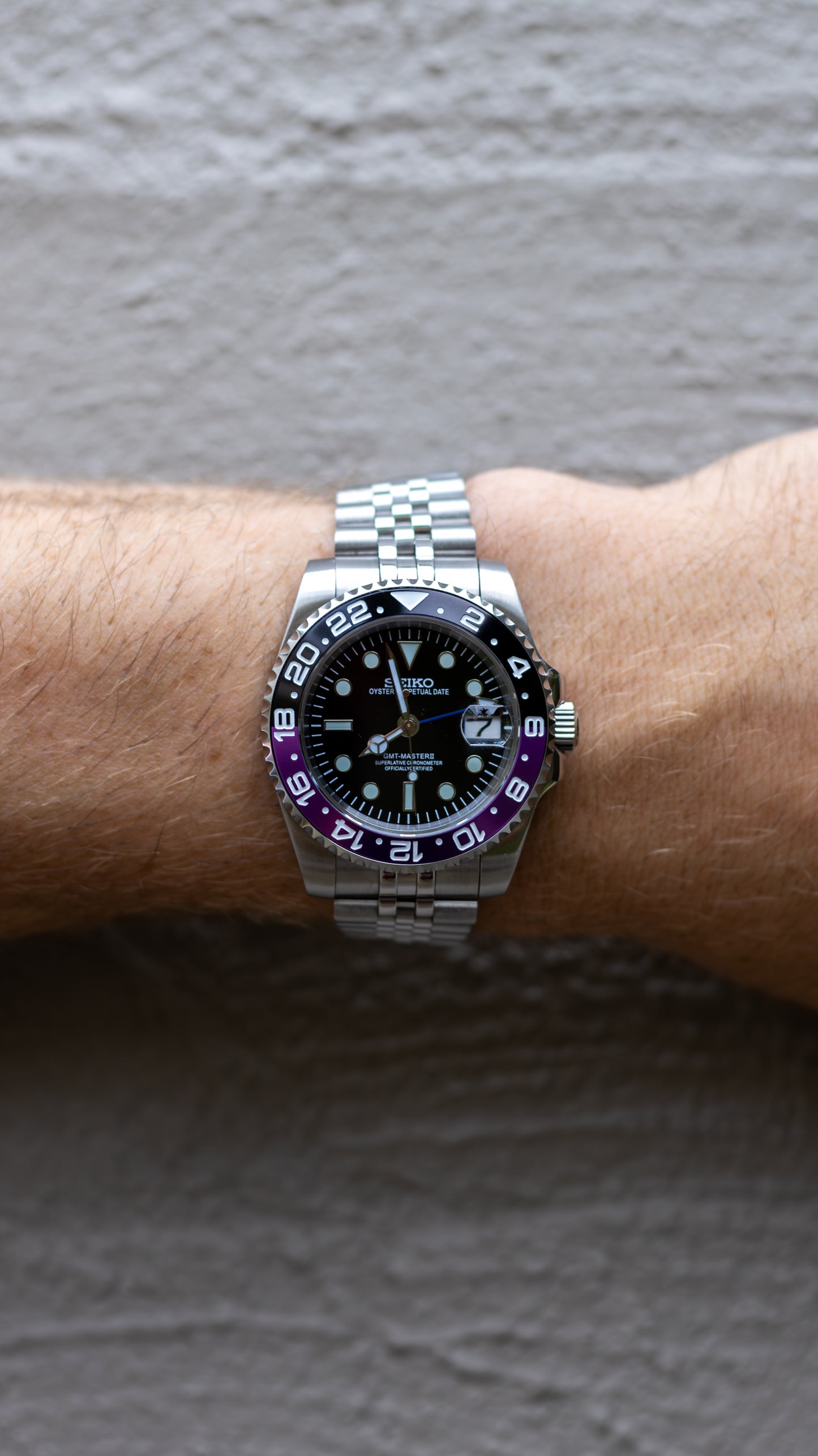 PrestigeWatchMods Custom Seiko "Joker" GMT NH34 Automatic Watch