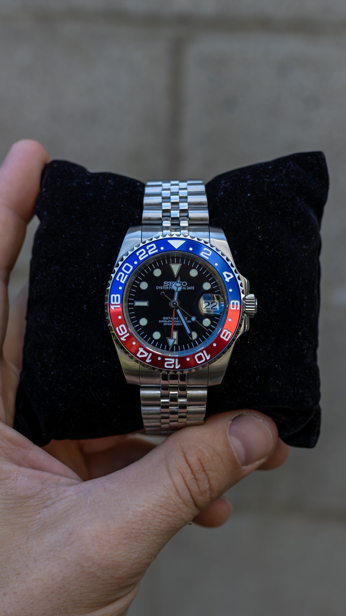 PrestigeWatchMods Custom Seiko "Pepsi" GMT NH34 Automatic Watch