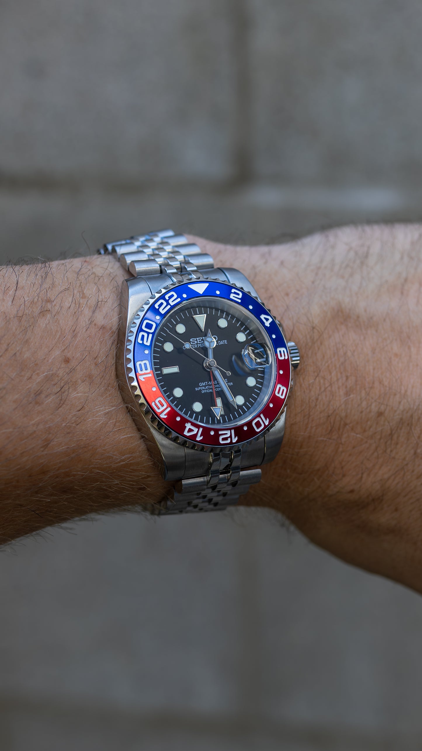 PrestigeWatchMods Custom Seiko "Pepsi" GMT NH34 Automatic Watch
