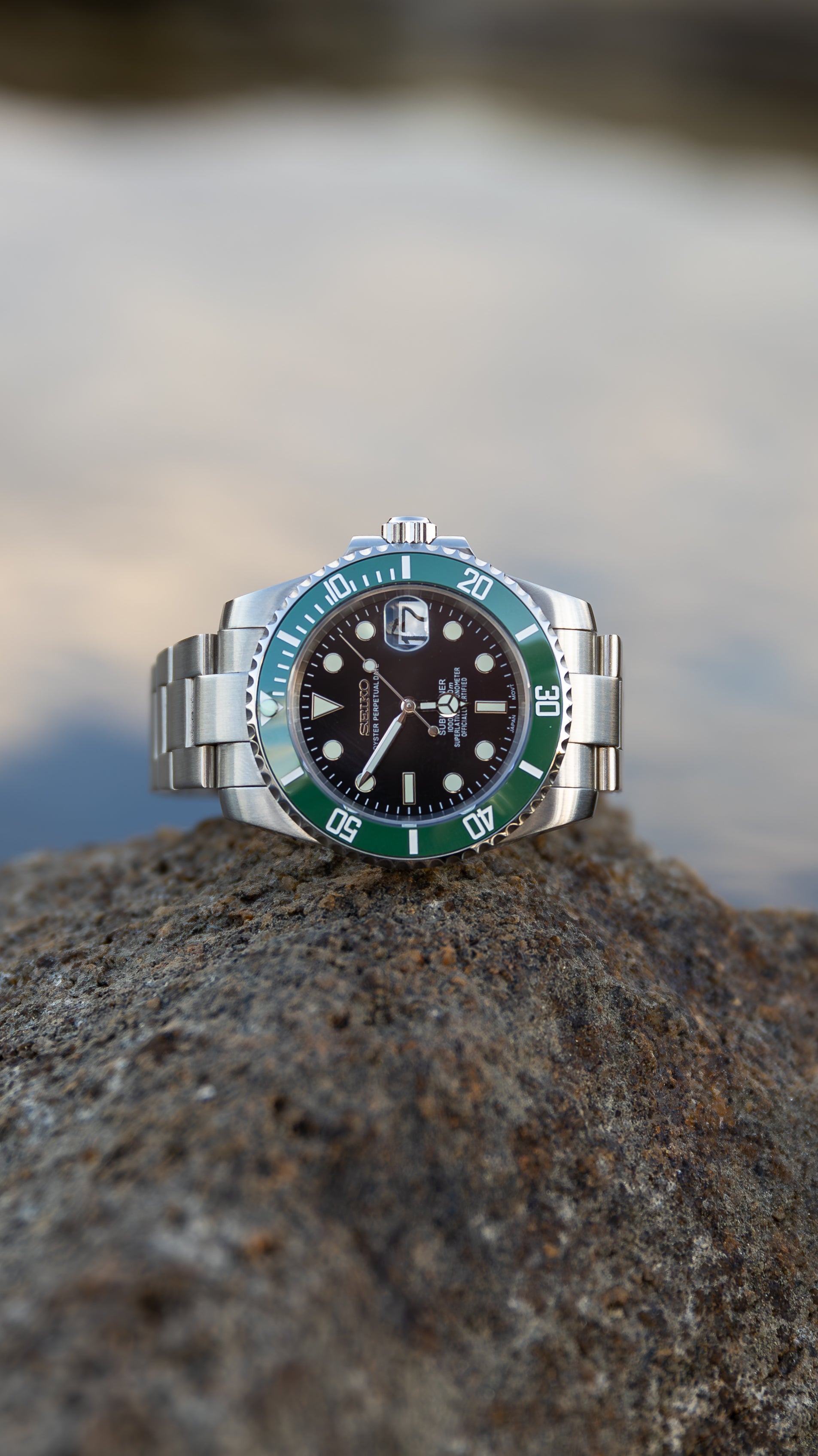 Starbuck Submariner Date Seiko Mod, Hero Shot