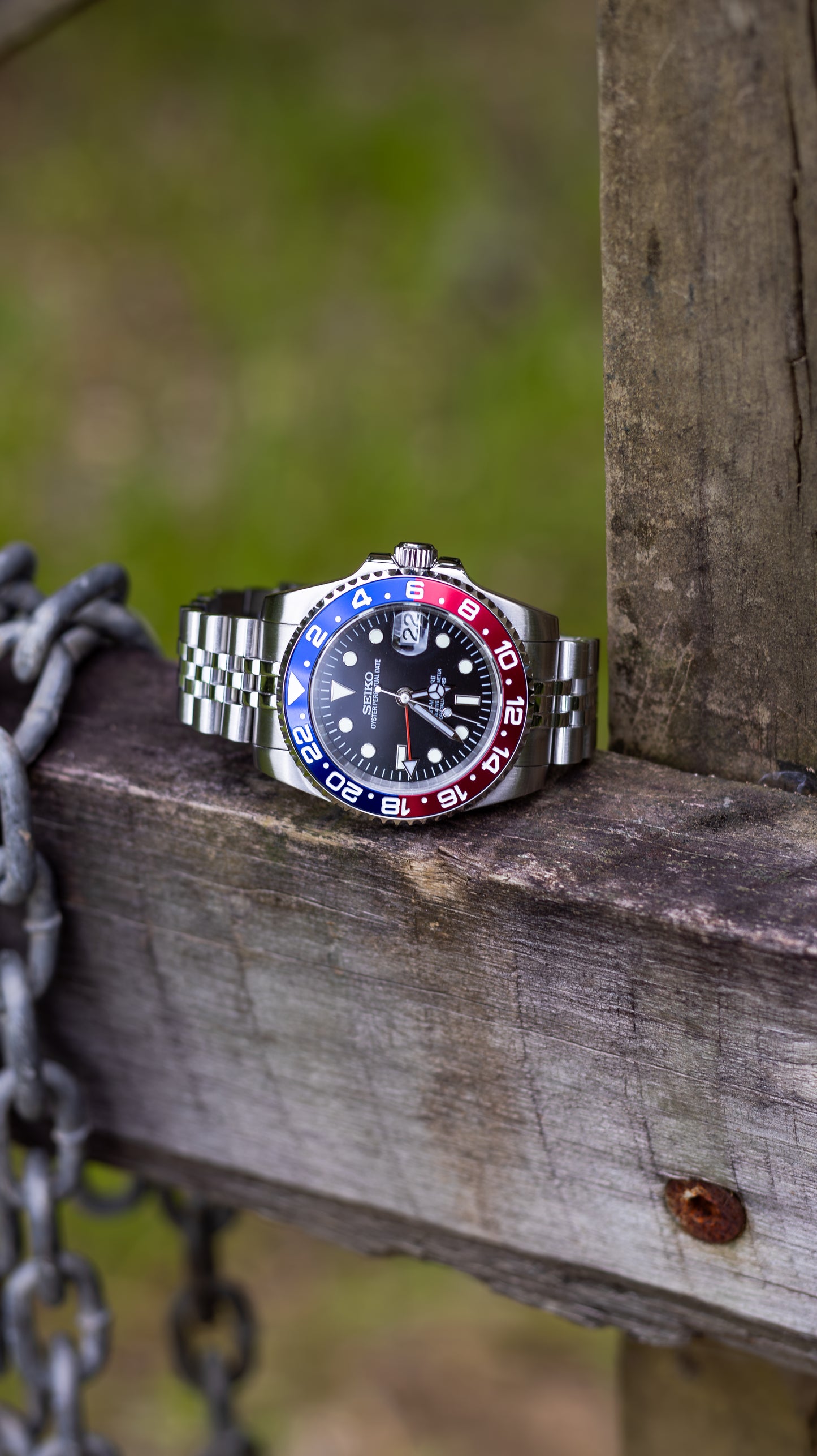 PrestigeWatchMods Custom Seiko "Pepsi" GMT NH34 Automatic Watch