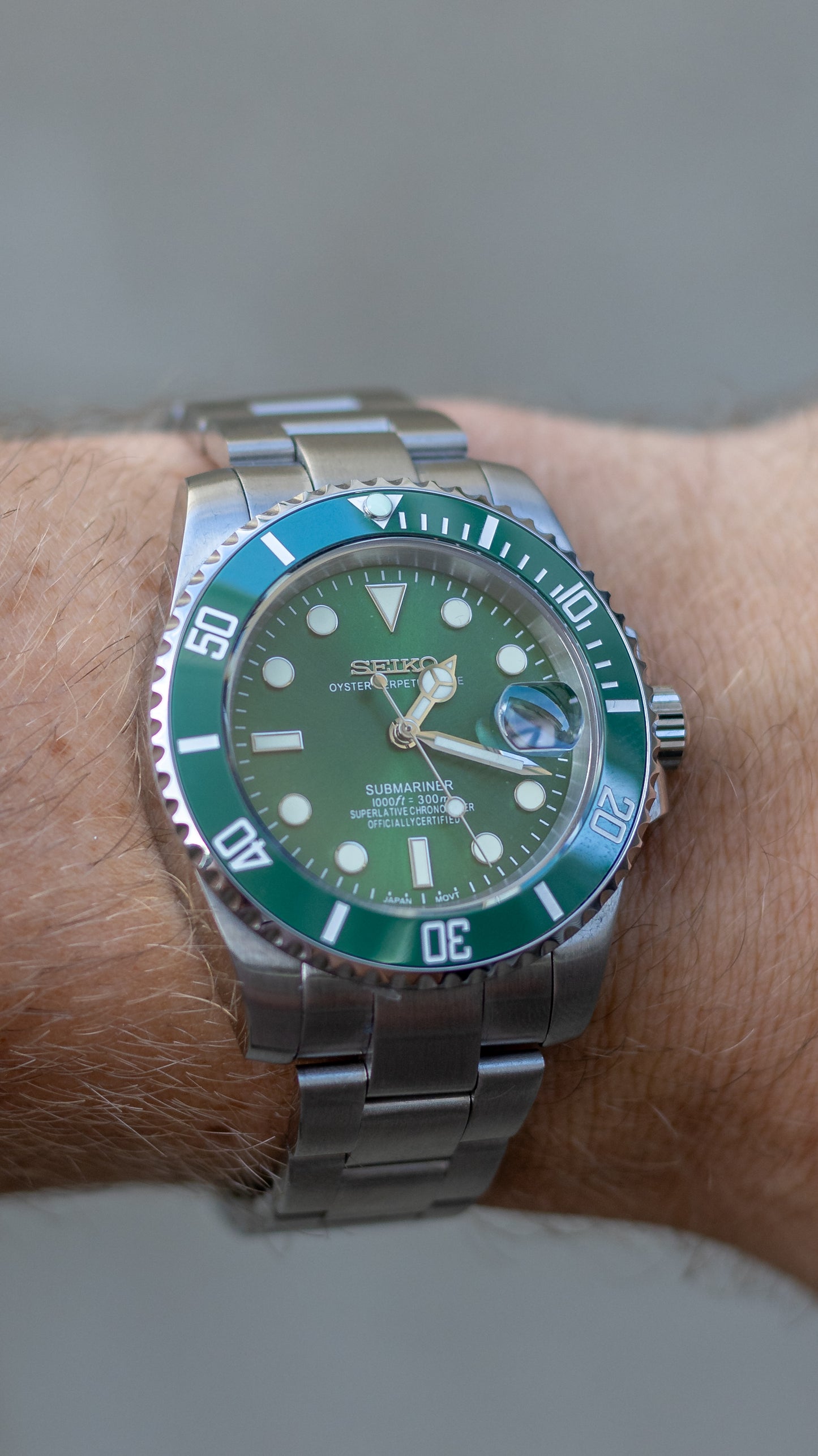 PrestigeWatchMods Custom  Seiko Mod "Hulk" Submariner Date Watch