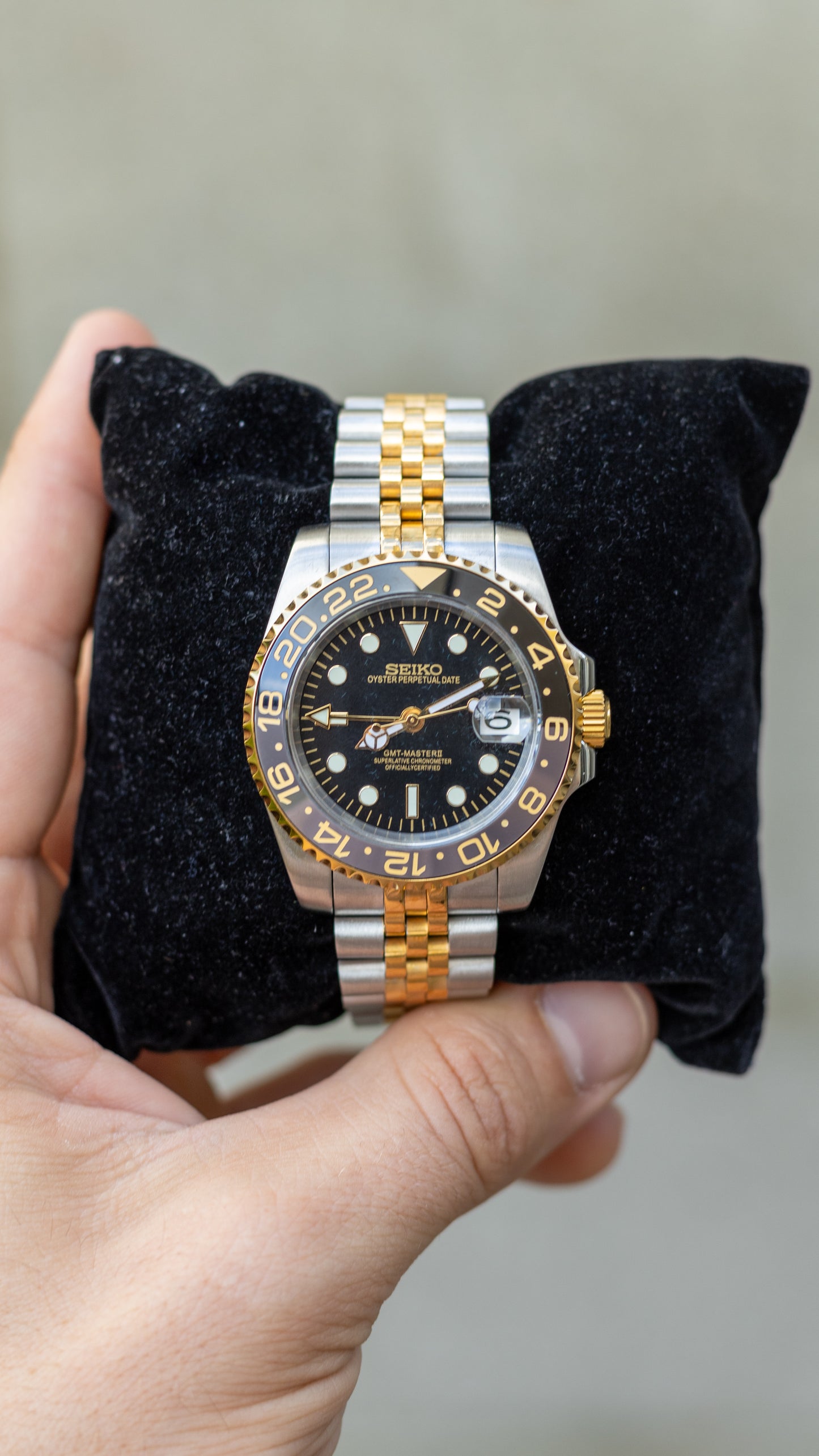 PrestigeWatchMods Custom Seiko "Two Tone" GMT NH34 Automatic Watch