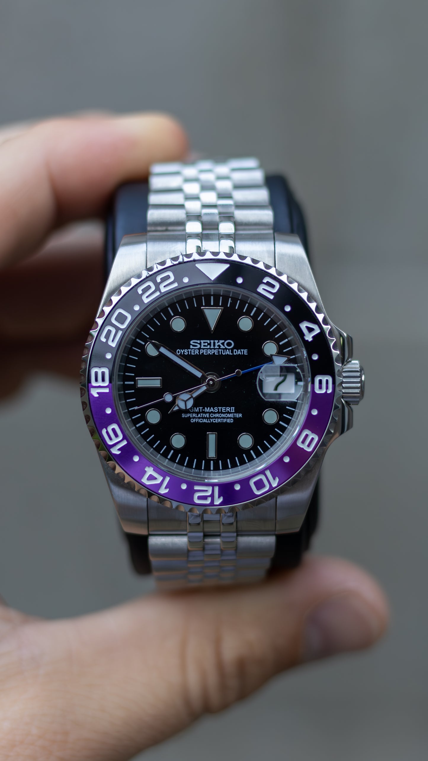 PrestigeWatchMods Custom Seiko "Joker" GMT NH34 Automatic Watch
