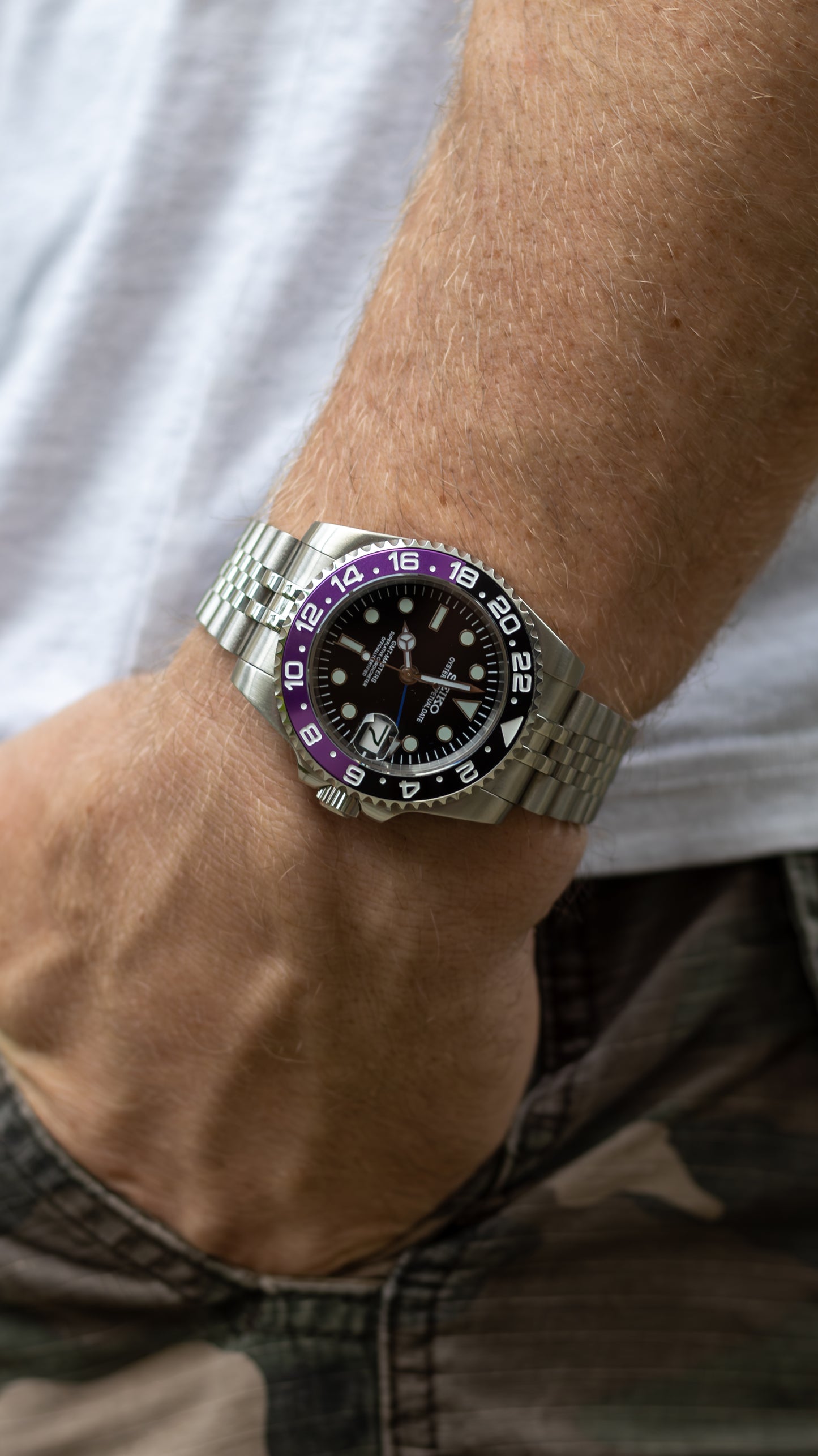 PrestigeWatchMods Custom Seiko "Joker" GMT NH34 Automatic Watch