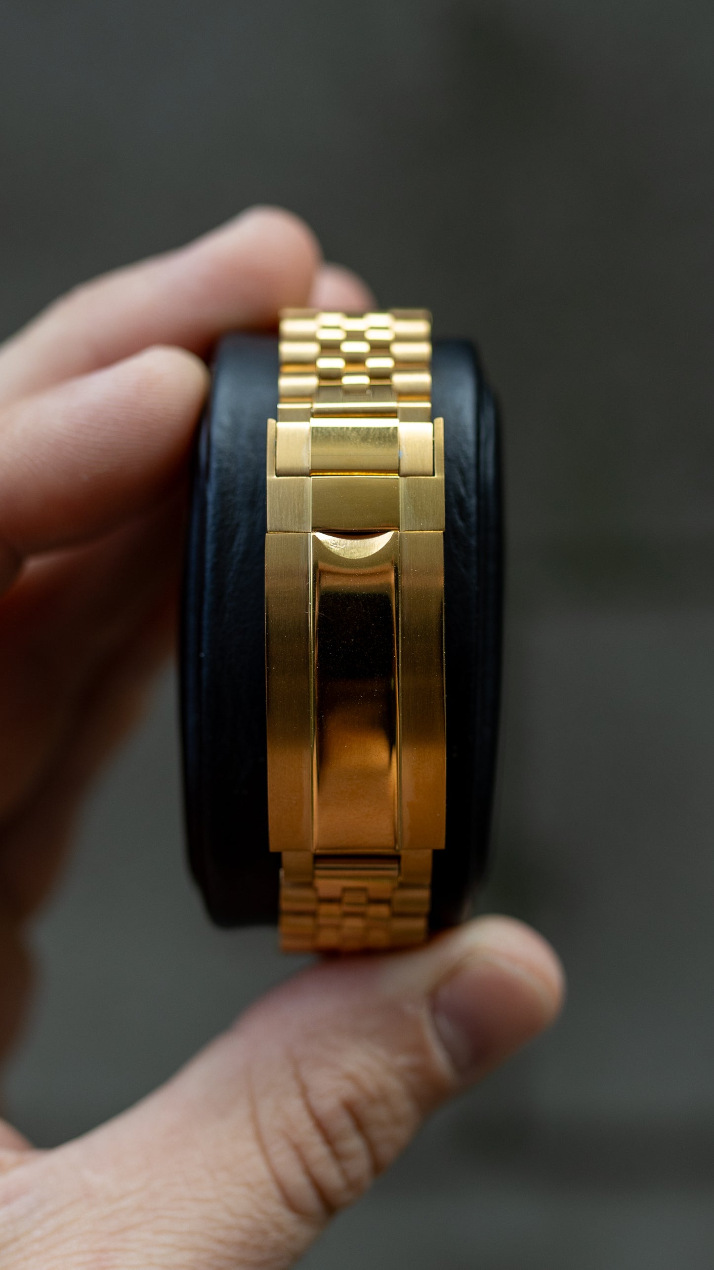 PrestigeWatchMods Custom Seiko Gold "Pearl" explorer style NH35 automatic watch