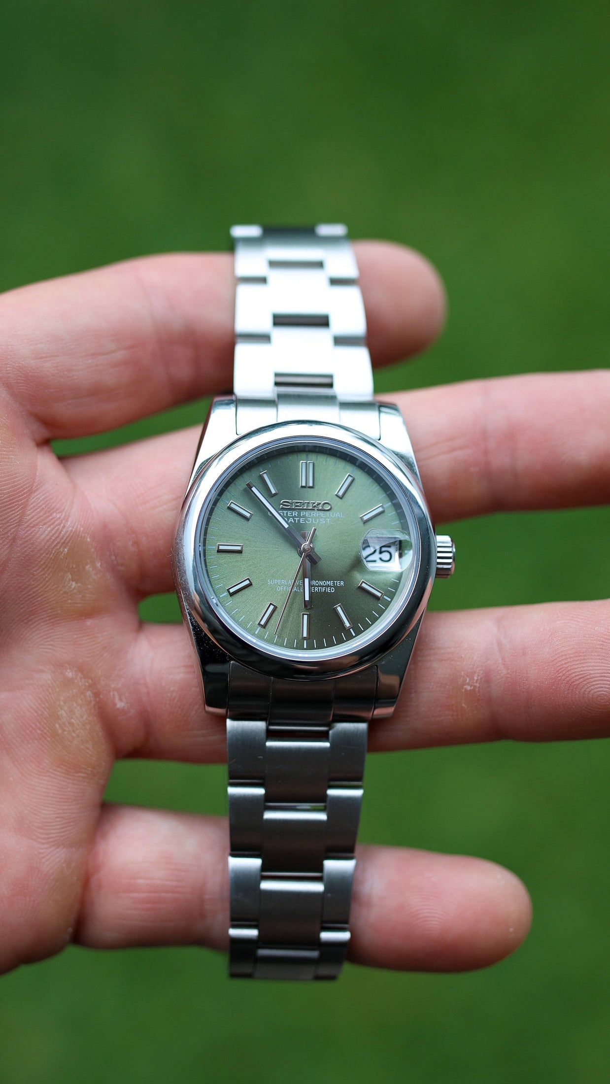 PrestigeWatchMods Custom Seiko Mod Silver OysterPerpetual Style Green NH35 Automatic watch, Front View